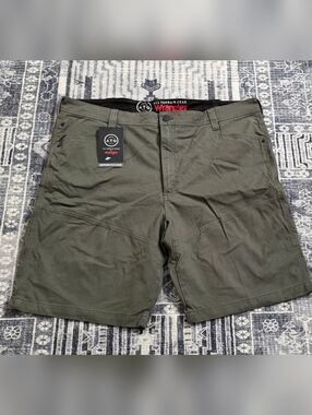 Wrangler ATG Shorts Mens 42 Green Cargo Outdoor Workwear Hiking (All Terrain Gea